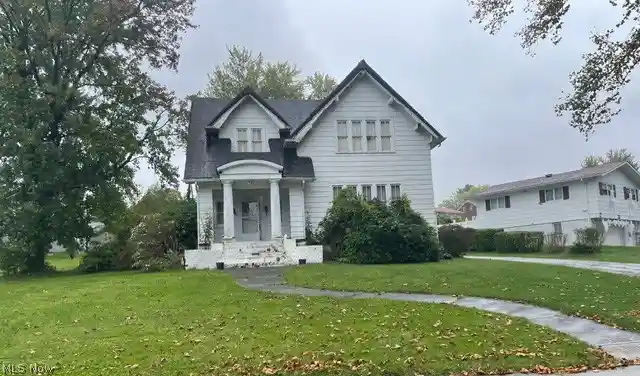 Photo 1 of Single family home for sale at 200 Bryden Rd, Steubenville, OH 43953 | MLS# 5253230 | Listing updated on 2026-10-16