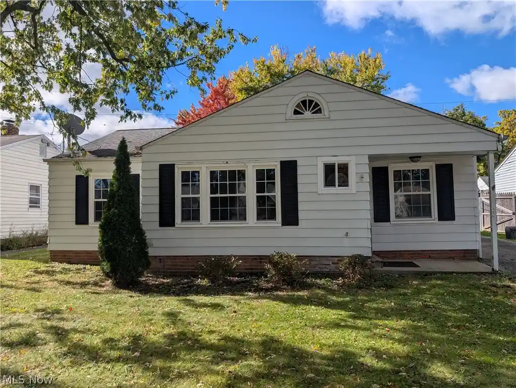 Photo 1 of Single family home for sale at 1210 Orchard Hts Dr, Cleveland, OH 44124 | MLS# 5253919 | Listing updated on 2026-10-24