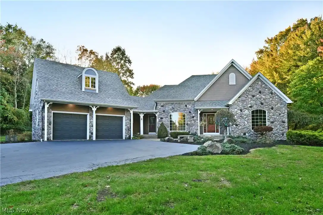 Photo 1 of Single family home for sale at 540 Warner Rd, Hubbard, OH 44425 | MLS# 5253350 | Listing updated on 2026-10-23