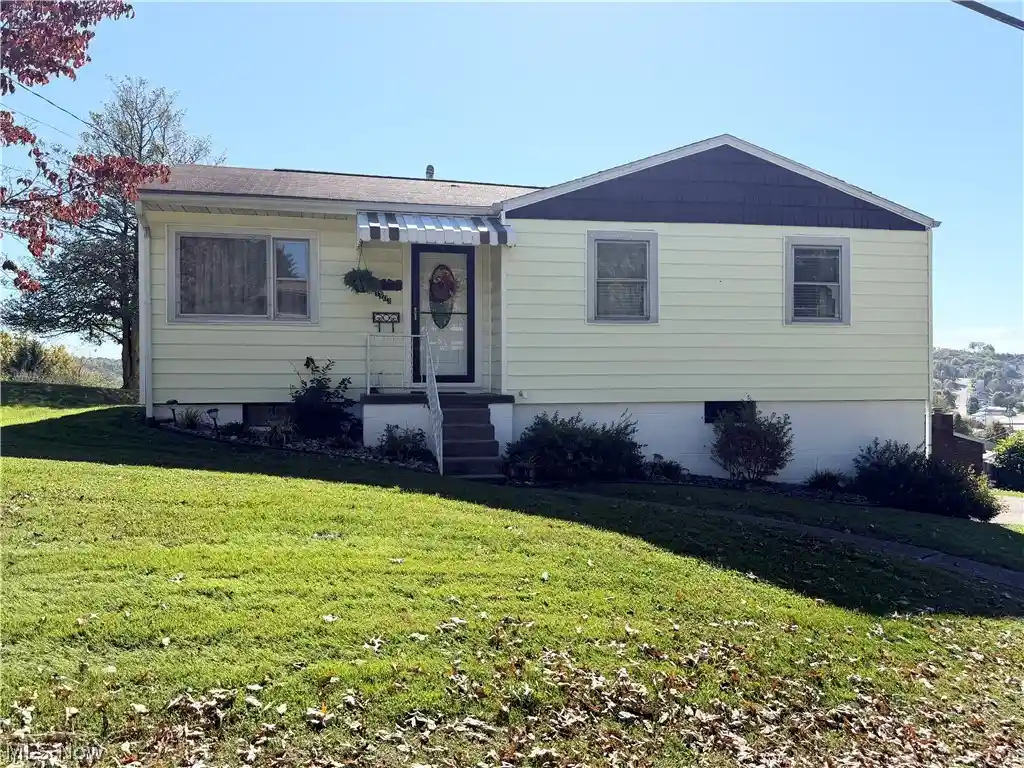 Photo 1 of Single family home for sale at 1903 Highland Pl, Parkersburg, WV 26101 | MLS# 5253962 | Listing updated on 2026-10-20