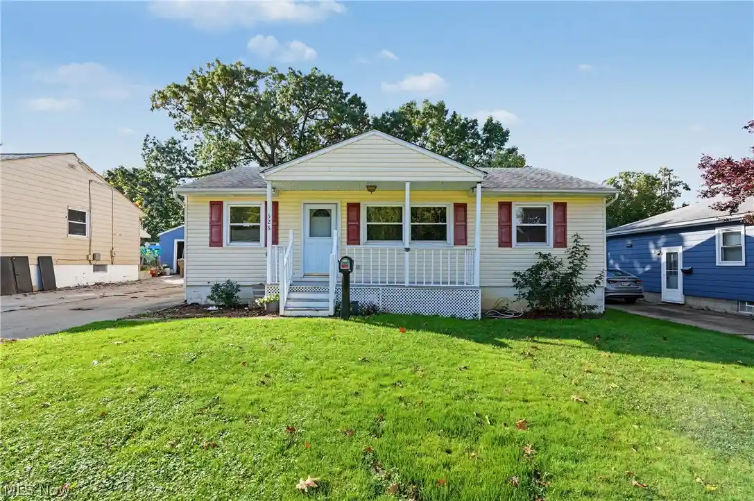 Single family home for sale at 526 Meadow Ln, Cuyahoga Falls, OH 44221 | MLS# 5253114