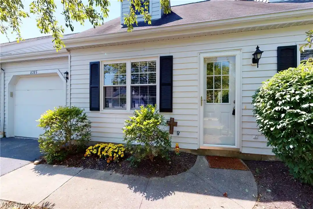Listing Photo 1 - Condo for sale in 8785 Eastbrook Cir located at 8785 Eastbrook Cir, Chagrin Falls, OH 44023 - Unit 8785 Eastbrook Cir