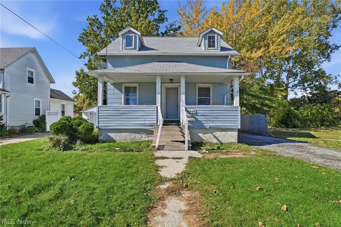 Photo 1 of Single family home for sale at 4040 Saint Clair St, Willoughby, OH 44094 | MLS# 5253668 | Listing updated on 2026-10-22