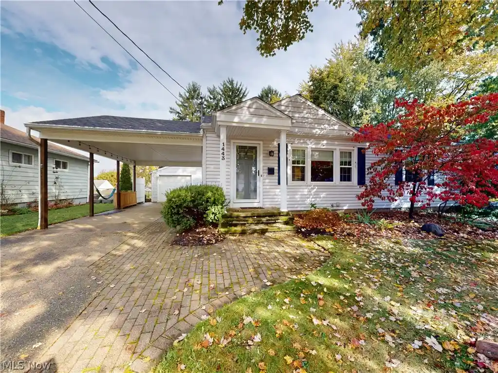 Single family home for sale at 1443 Union St, Barberton, OH 44203 | MLS# 5253897