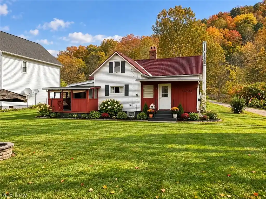 Single family home for sale at 56723 Circle Dr, Jacobsburg, OH 43933 | MLS# 5253983