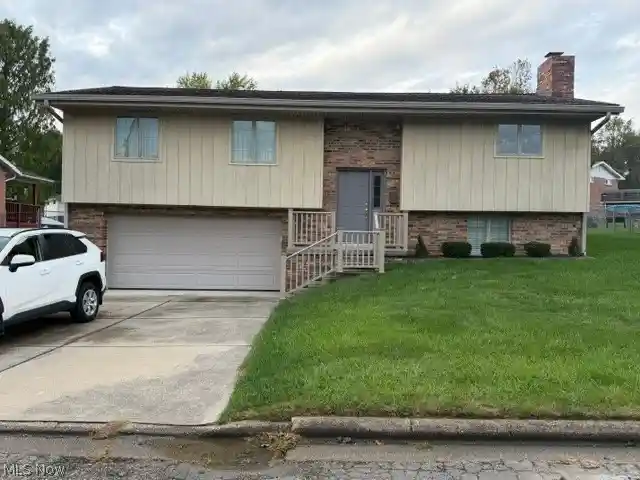 Photo 1 of Single family home for sale at 147 Crisswill Rd, Saint Clairsville, OH 43950 | MLS# 5253357 | Listing updated on 2026-10-17