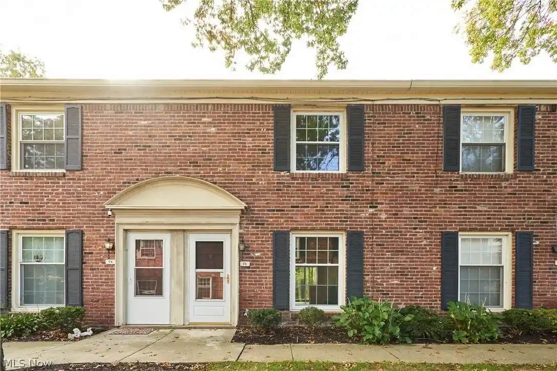 Condo for sale at 76 Menlo Park Dr, Akron, OH 44313 | MLS# 5253753
