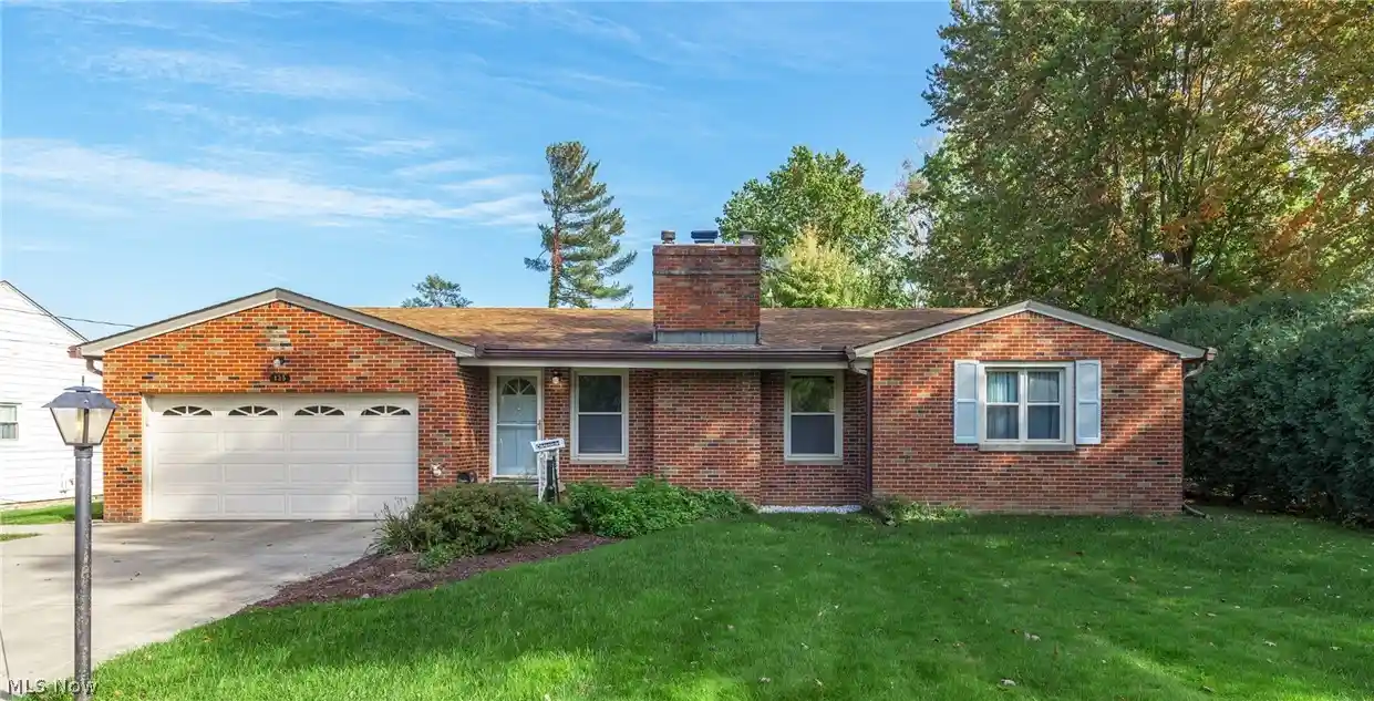 Single family home for sale at 135 Foresthill Dr, Amherst, OH 44001 | MLS# 5253716
