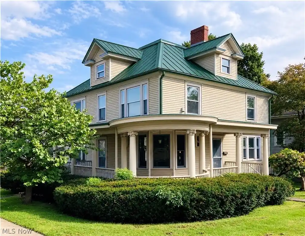 Photo 1 of Single family home for sale at 400 N 7th Street, Cambridge, OH 43725 | MLS# 5254038 | Listing updated on 2026-10-17