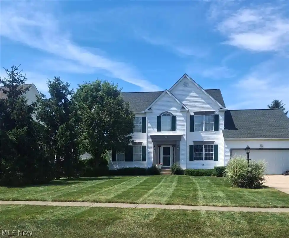 Photo 1 of Single family home for sale at 5714 Emerald Lakes Dr, Medina, OH 44256 | MLS# 5254006 | Listing updated on 2026-10-18