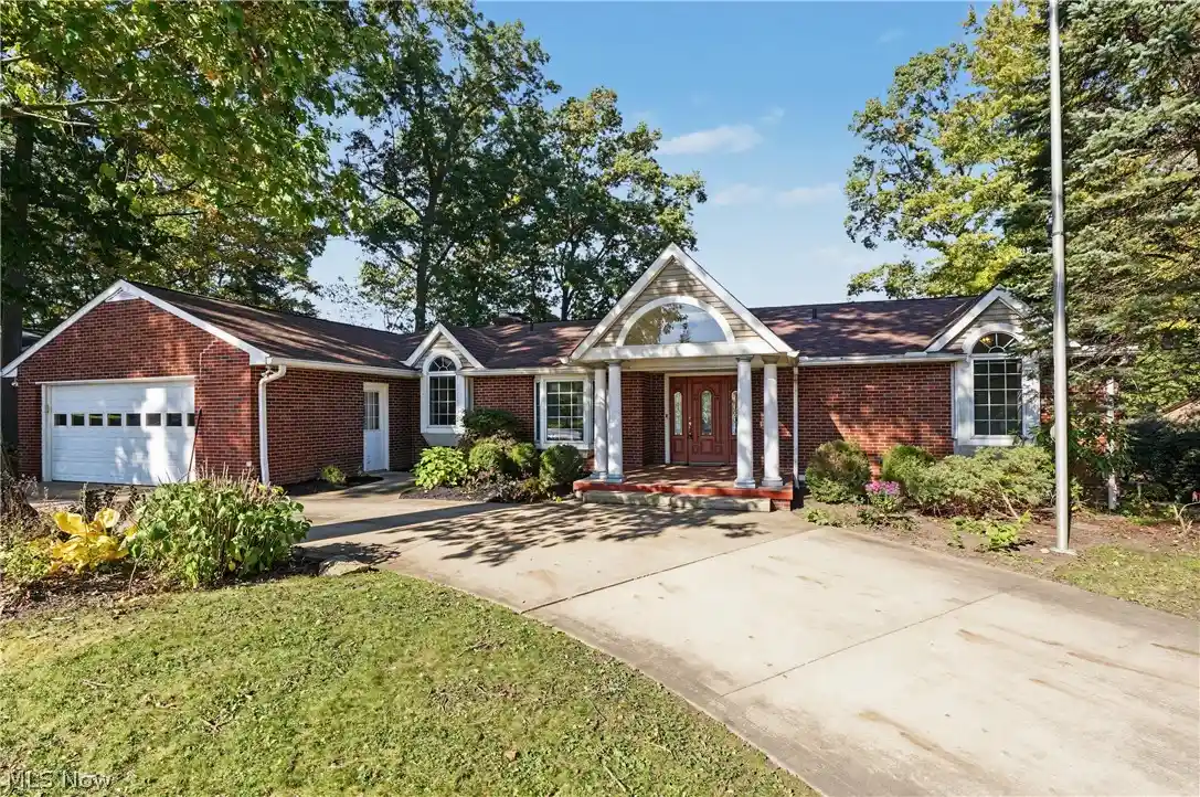 Photo 1 of Sale Pending at 1567 Overlook Rd, Kent, OH 44240 | MLS# 5252775 | Listing updated on 2026-10-19