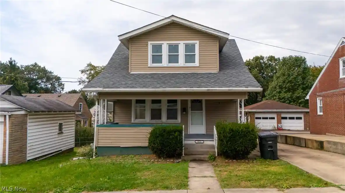 Photo 1 of Single family home for sale at 813 Jeanette Ave, Steubenville, OH 43952 | MLS# 5252865 | Listing updated on 2026-10-26