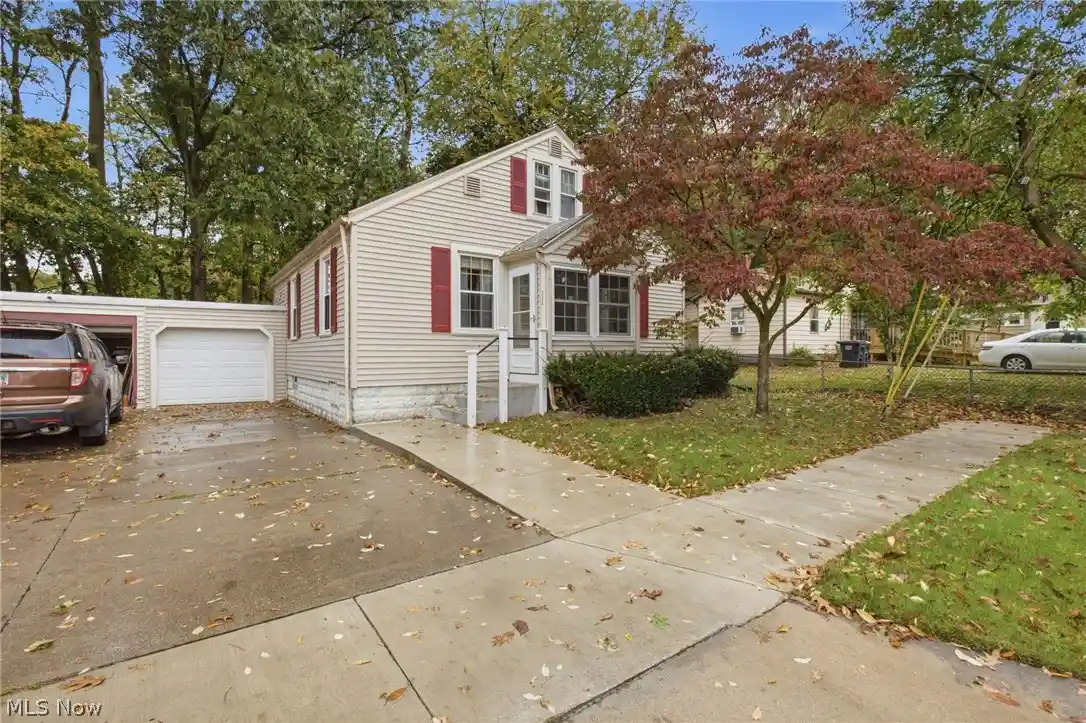 Single family home for sale at 220 Luary Dr, Painesville, OH 44077 | MLS# 5254098