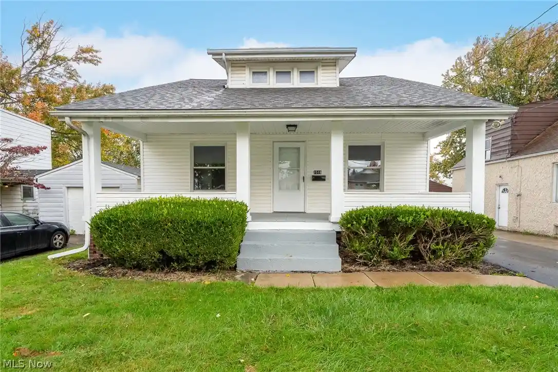 Photo 1 of Single family home for sale at 1518 Wakefield Ave, Youngstown, OH 44514 | MLS# 5253952 | Listing updated on 2026-10-28