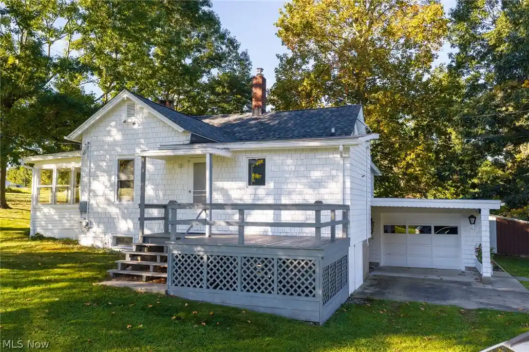 Photo 1 of Single family home for sale at 6135 S Ridge W Rd, Ashtabula, OH 44004 | MLS# 5252670 | Listing updated on 2026-10-22