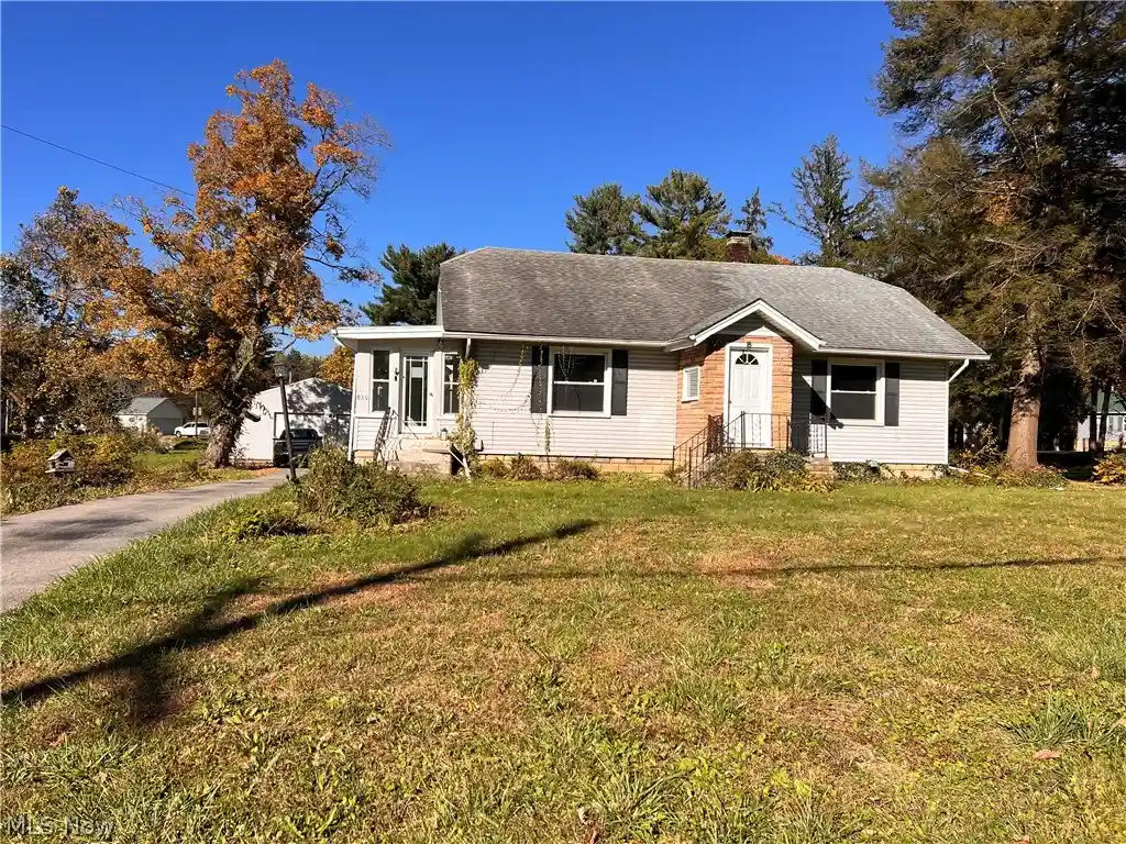 Photo 1 of Single family home for sale at 830 E S Range Rd, North Lima, OH 44452 | MLS# 5254148 | Listing updated on 2026-10-29