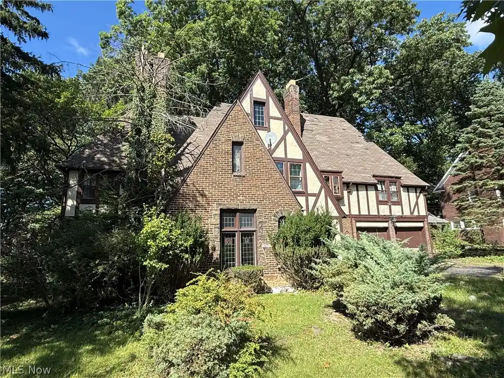 Photo 1 of Single family home for sale at 15705 Oakhill Rd, Cleveland, OH 44112 | MLS# 5254270 | Listing updated on 2026-10-19