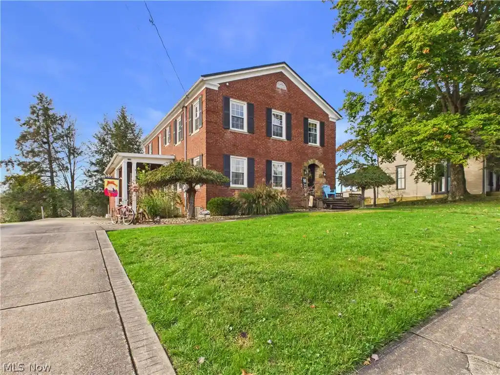Photo 1 of Single family home for sale at 508 Main St E, Harrisville, WV 26362 | MLS# 5252895 | Listing updated on 2026-10-23