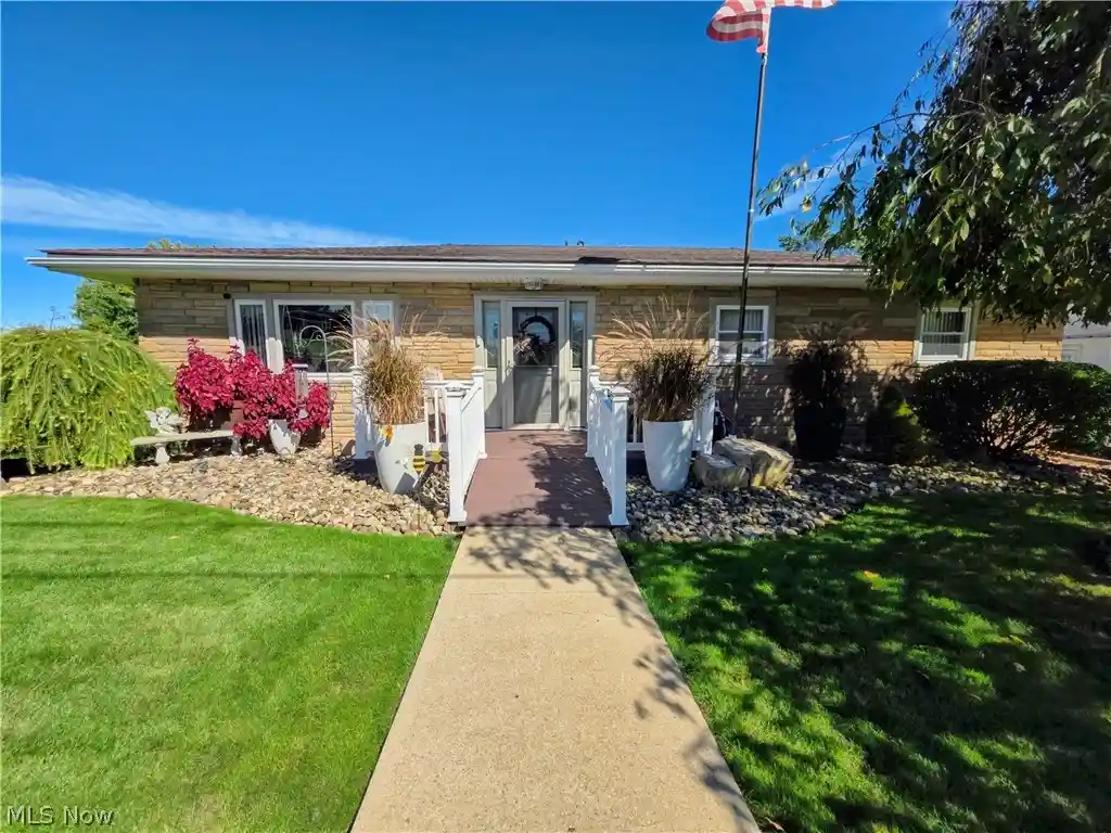 Photo 1 of Single family home for sale at 600 Troy Dr, Steubenville, OH 43953 | MLS# 5254325 | Listing updated on 2026-10-30