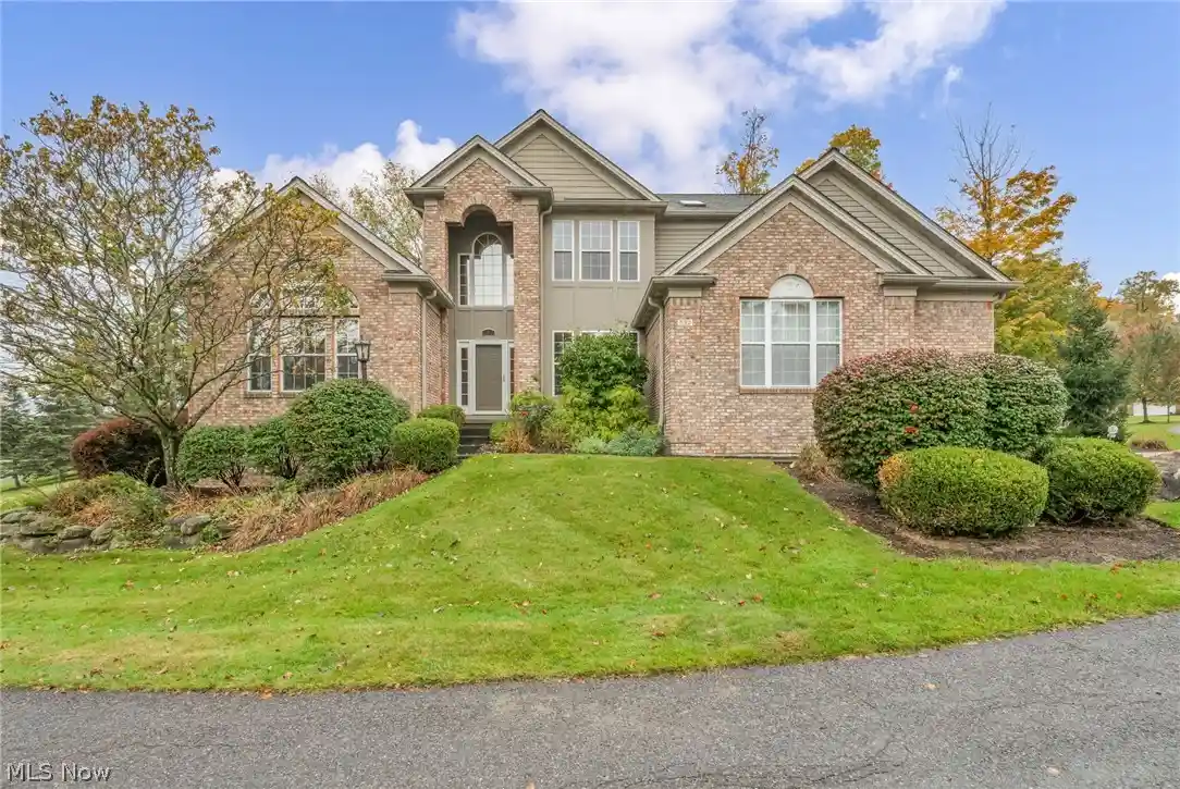 Photo 1 of Condo for sale at 532 Covington Ln, Chagrin Falls, OH 44023 | MLS# 5253342 | Listing updated on 2026-10-22