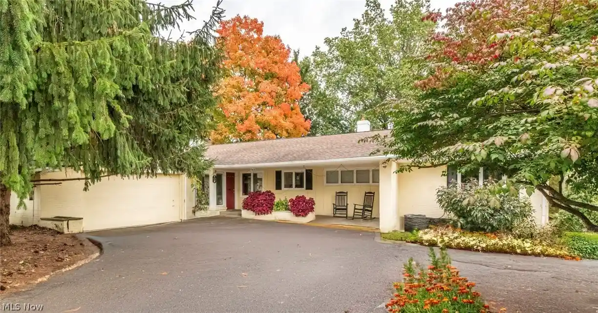 Photo 1 of Single family home for sale at 24911 S Woodland Rd, Beachwood, OH 44122 | MLS# 5254274 | Listing updated on 2026-10-29
