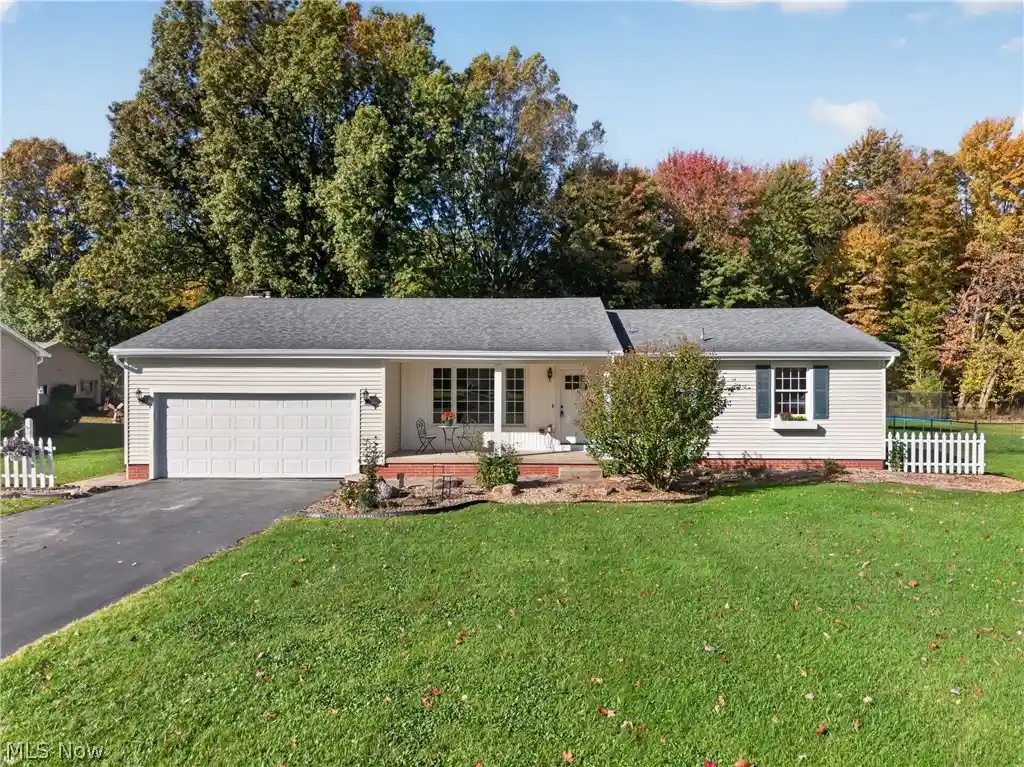 Single family home for sale at 6092 Chidester Dr, Canfield, OH 44406 | MLS# 5254178