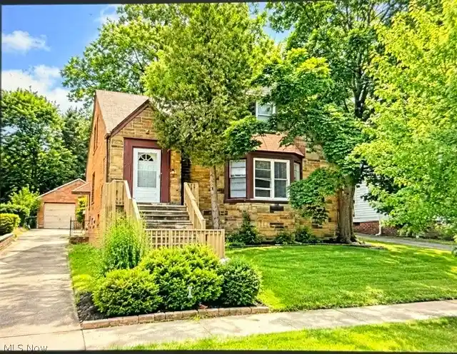 Photo 1 of Single family home for sale at 1659 Ivydale Rd, Cleveland, OH 44118 | MLS# 5254516 | Listing updated on 2026-10-20