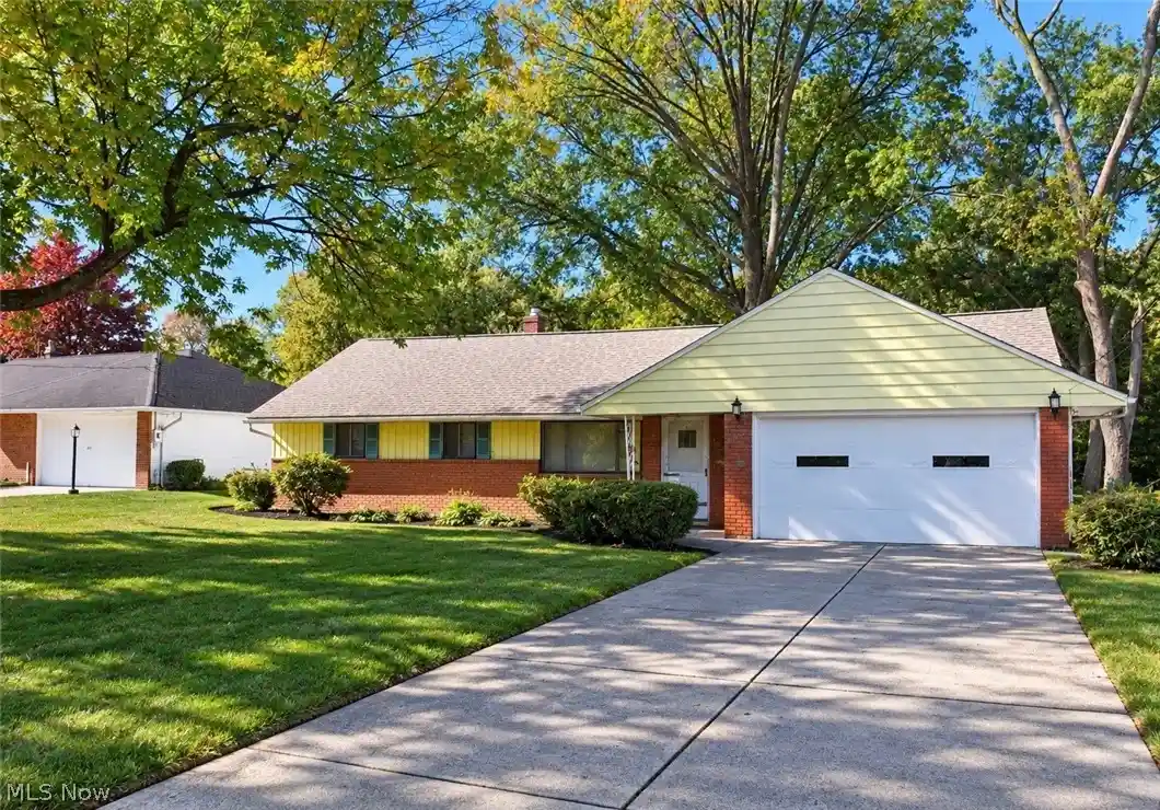 Photo 1 of Sale Pending at 470 Karl Dr, Cleveland, OH 44143 | MLS# 5254043 | Listing updated on 2026-10-26