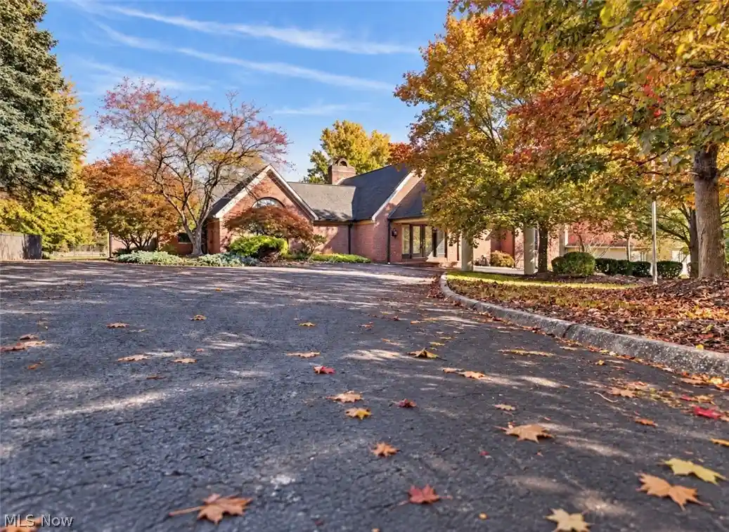 Photo 1 of Single family home for sale at 6145 Pebble Beach Ct, Canfield, OH 44406 | MLS# 5254319 | Listing updated on 2026-10-27