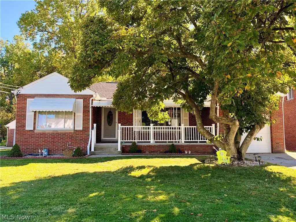 Photo 1 of Single family home for sale at 5203 W Ridgewood Dr, Cleveland, OH 44134 | MLS# 5254331 | Listing updated on 2026-10-29