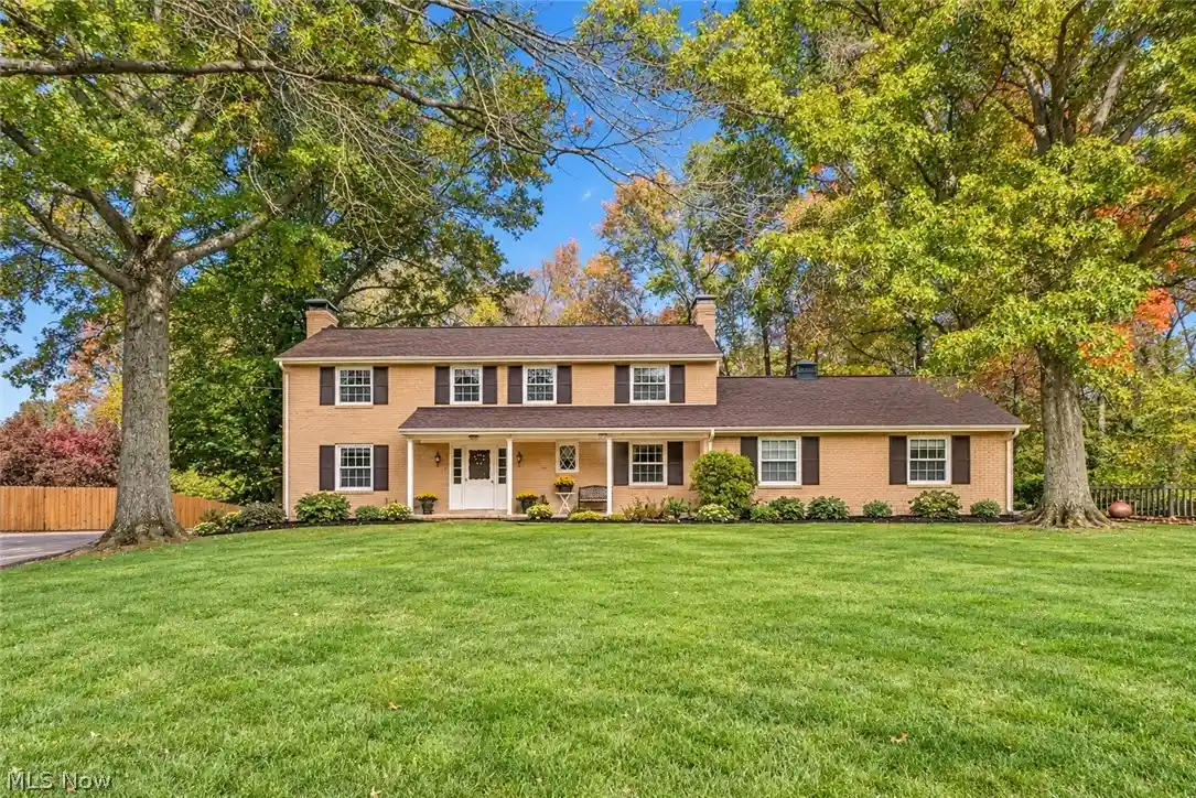 Photo 1 of Single family home for sale at 2221 Devonshire Dr Nw, Canton, OH 44708 | MLS# 5253449 | Listing updated on 2026-10-20