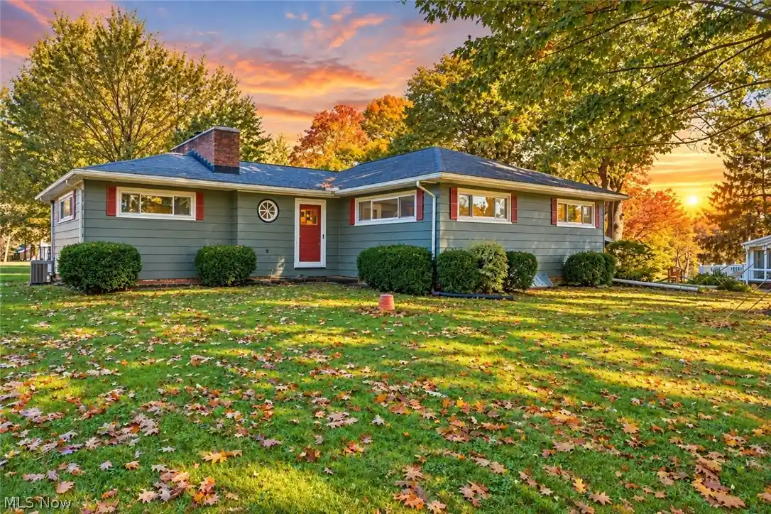 Single family home for sale at 1315 Grove St NE, Canton, OH 44721 | MLS# 5254529