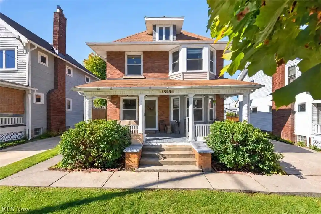 Single family home for sale at 1528 Lauderdale Ave, Lakewood, OH 44107 | MLS# 5254605