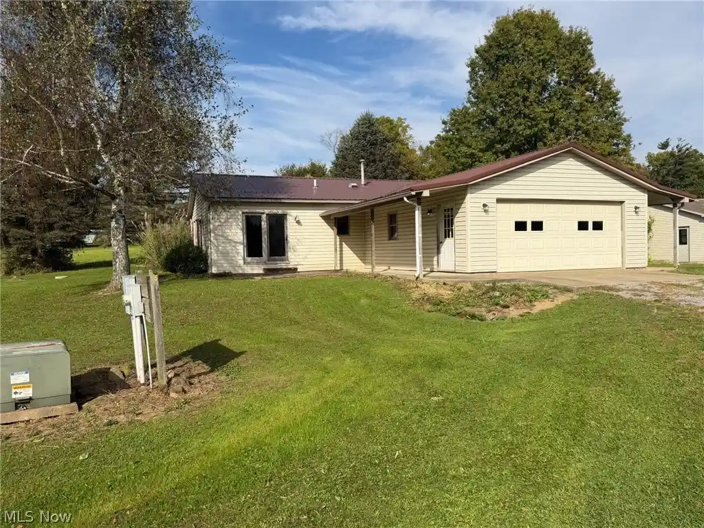 Photo 1 of Single family home for sale at 11341 Stratton Rd, Salem, OH 44460 | MLS# 5254755 | Listing updated on 2026-10-20