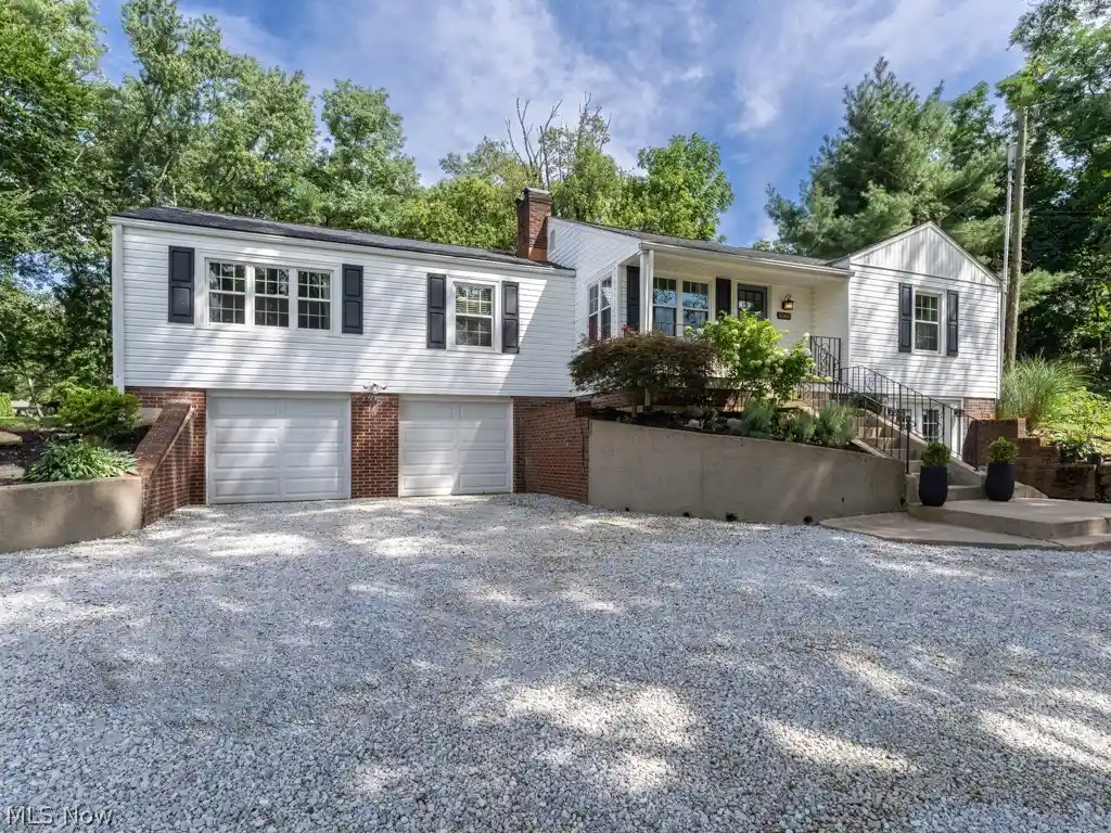 Photo 1 of Single family home for sale at 5560 East Blvd Nw, Canton, OH 44718 | MLS# 5254771 | Listing updated on 2026-10-20
