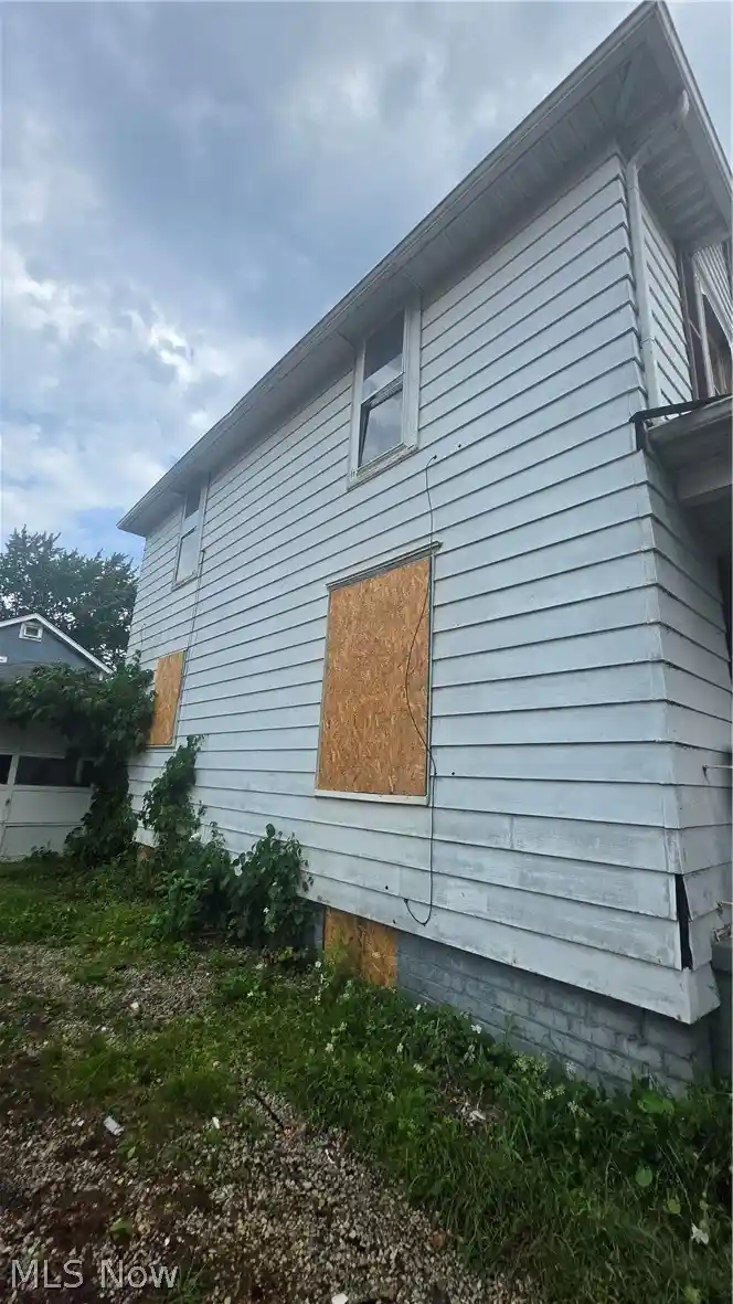 Single family home for sale at 1627 Bonnot Pl NE, Canton, OH 44705 | MLS# 5254756