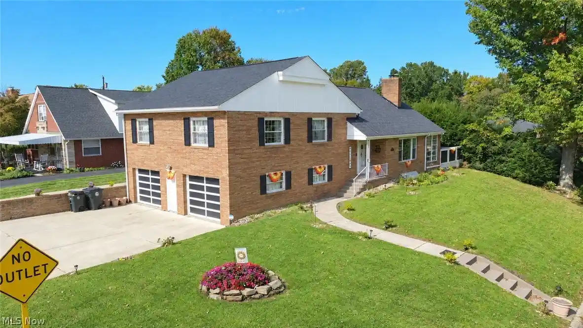 Photo 1 of Single family home for sale at 1001 Granard Pkwy, Steubenville, OH 43952 | MLS# 5254357 | Listing updated on 2026-10-21