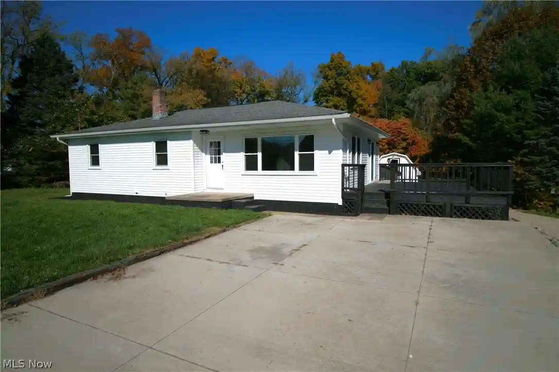 Photo 1 of Single family home for sale at 2689 Heckman Rd, Green, OH 44685 | MLS# 5254526 | Listing updated on 2026-10-21