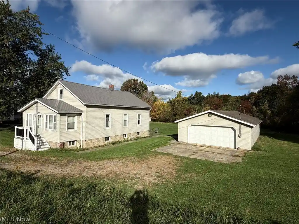 Single family home for sale at 1237 E 21st Street, Ashtabula, OH 44004 | MLS# 5254637