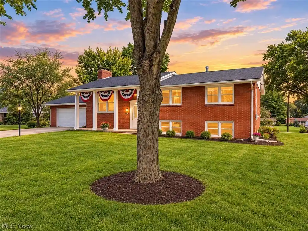 Photo 1 of Single family home for sale at 820 Weber Ave Ne, North Canton, OH 44720 | MLS# 5255015 | Listing updated on 2026-10-22