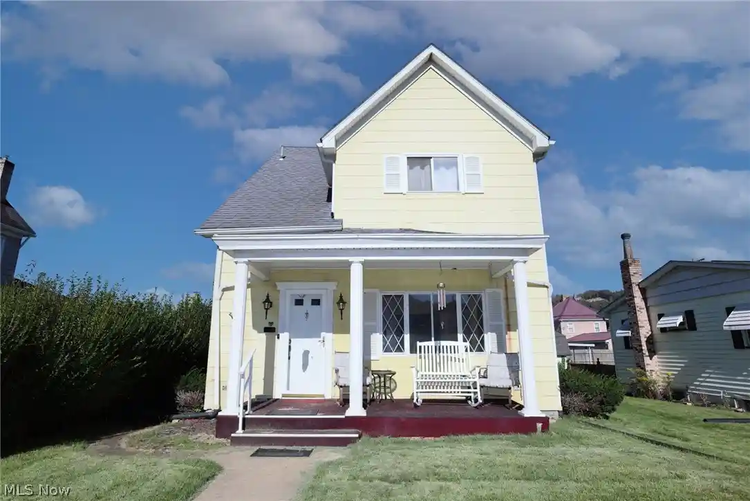 Photo 1 of Single family home for sale at 525 Virginia Ave, Chester, WV 26034 | MLS# 5254871 | Listing updated on 2026-10-22