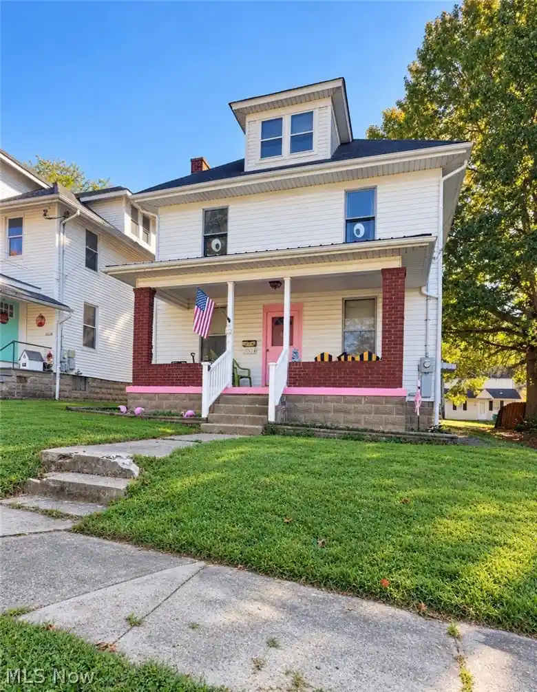 Photo 1 of Single family home for sale at 2514 Vaughan Ave, Parkersburg, WV 26101 | MLS# 5255033 | Listing updated on 2026-10-22