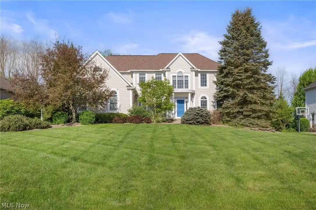 Photo 1 of Single family home for sale at 4328 Regal Dr, Akron, OH 44321 | MLS# 5254292 | Listing updated on 2026-10-29
