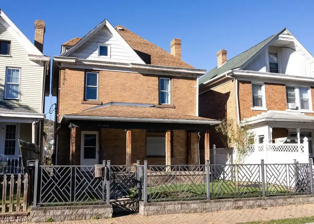 Photo 1 of Multi family home for sale at 520 Grant St, Newell, WV 26050 | MLS# 5255141 | Listing updated on 2026-10-22