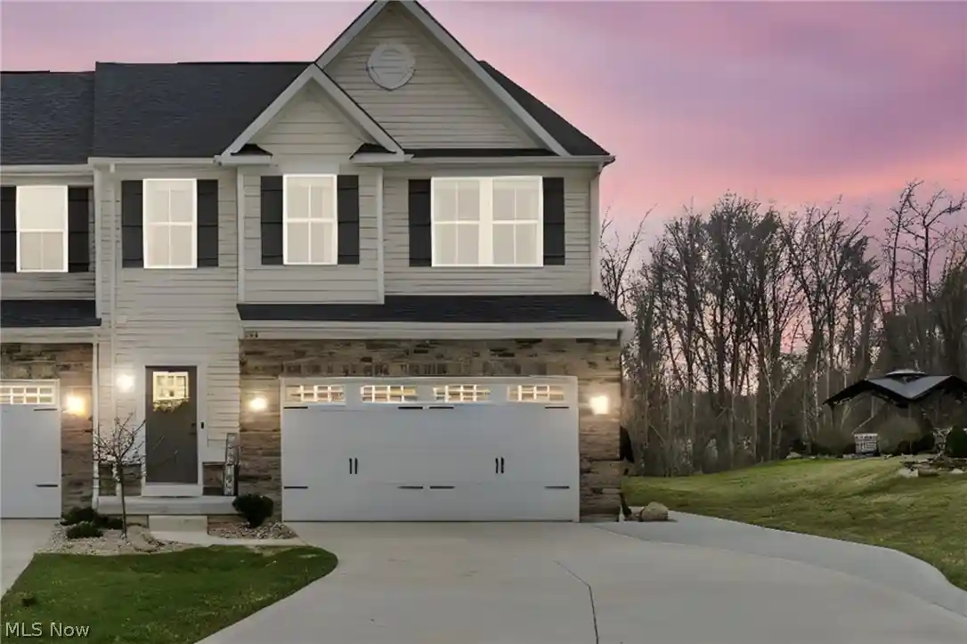 Photo 1 of Townhouse for sale at 3017 Bonita Cir Se, Canal Fulton, OH 44614 | MLS# 5254390 | Listing updated on 2026-10-22