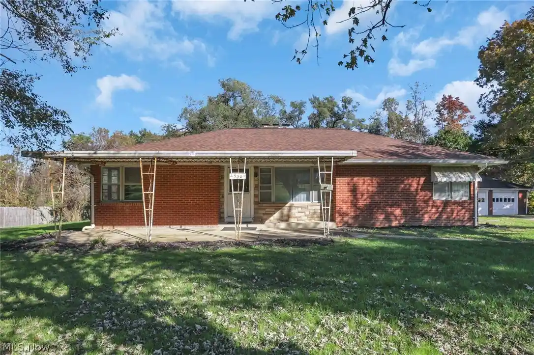Single family home for sale at 930 Friendship Dr, New Concord, OH 43762 | MLS# 5255054