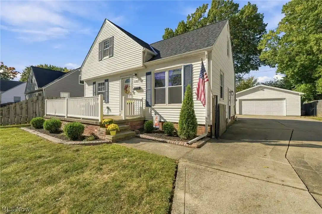 Photo 1 of Sale Pending at 5184 Nan Linn Dr, Willoughby, OH 44094 | MLS# 5254813 | Listing updated on 2026-10-26