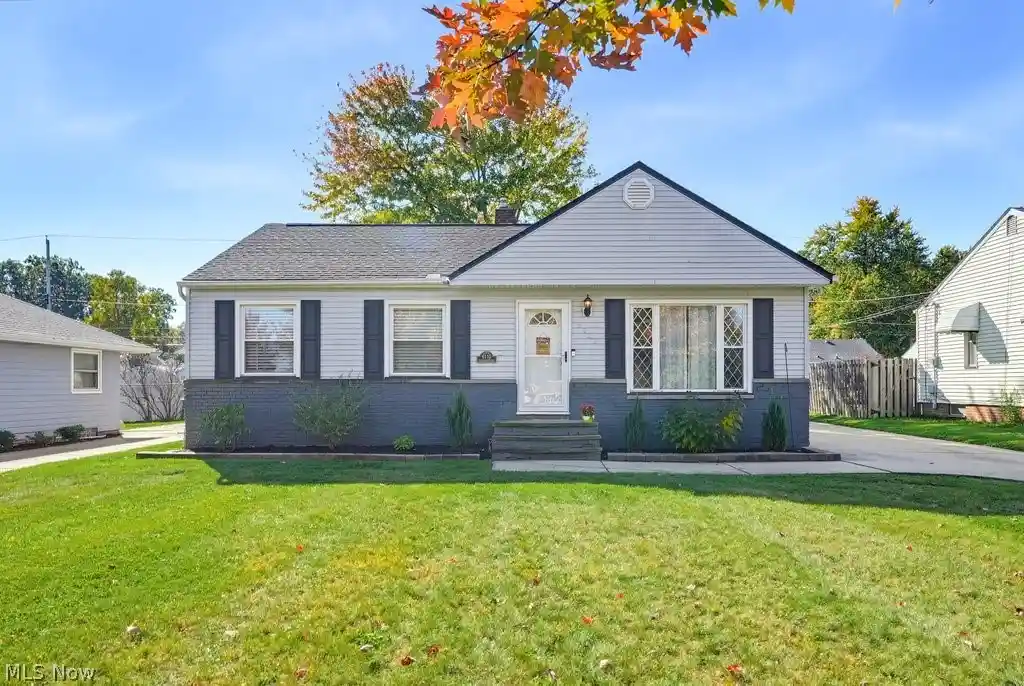 Photo 1 of Single family home for sale at 6110 Archwood Rd, Independence, OH 44131 | MLS# 5254559 | Listing updated on 2026-10-29