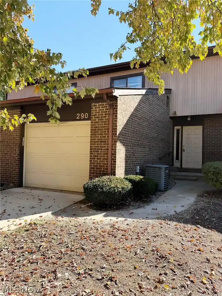 Photo 1 of Condo for sale at 290 Stone Arch Dr, Akron, OH 44307 | MLS# 5255076 | Listing updated on 2026-10-22