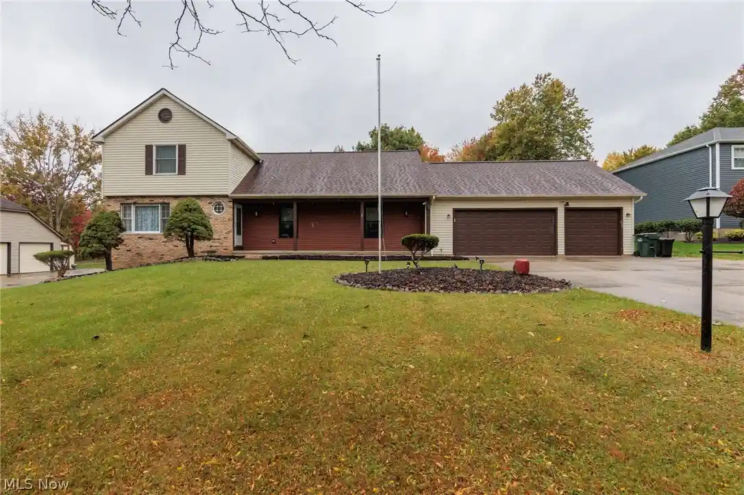 Single family home for sale at 9468 Potomac Dr, North Royalton, OH 44133 | MLS# 5253574